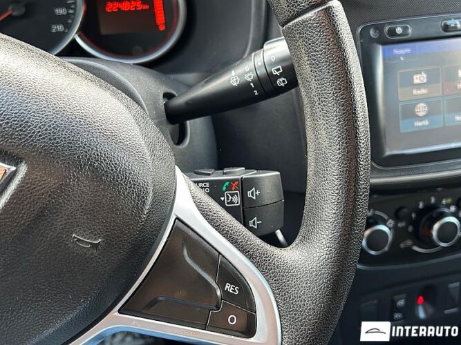 Dacia Logan MCV 41 interauto-car