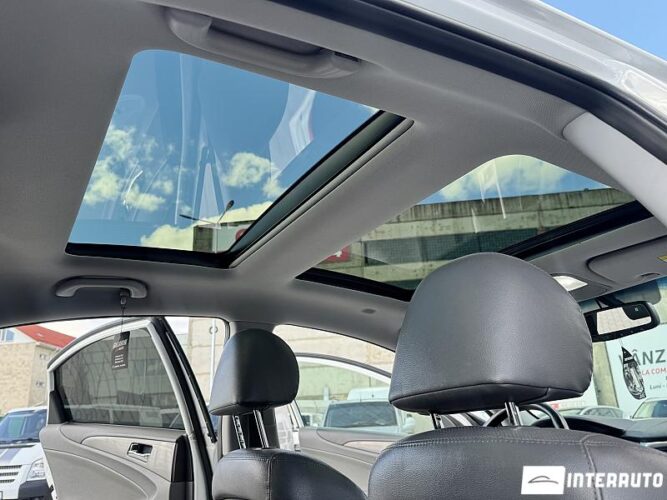 Hyundai Sonata 48 interauto-car