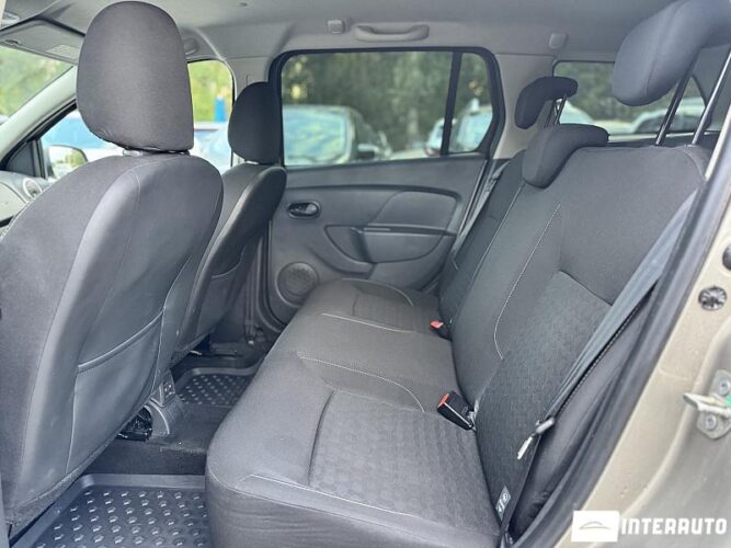 Dacia Logan MCV 42 interauto-car