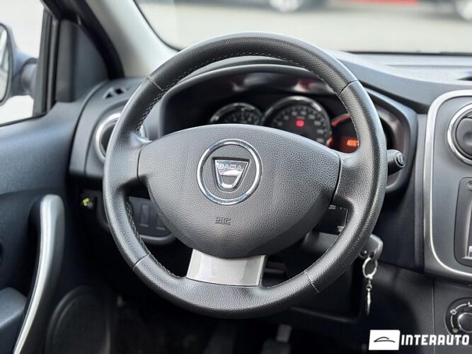 Dacia Logan MCV 36 interauto-car