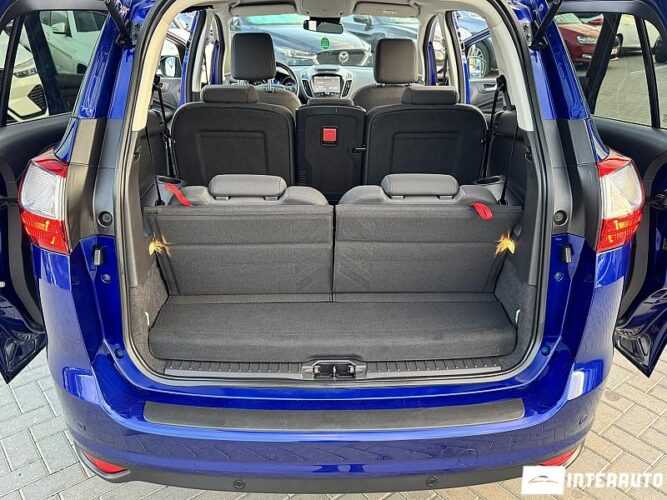 Ford Grand C-MAX 53 interauto-car