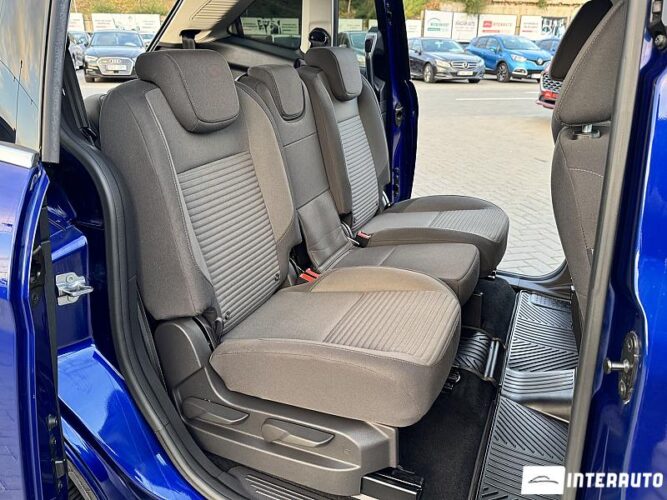 Ford Grand C-MAX 48 interauto-car