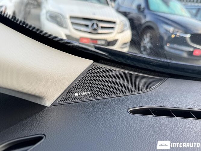 Ford Grand C-MAX 41 interauto-car