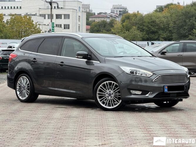 Ford Focus 35 interauto-car