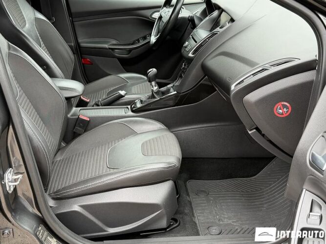 Ford Focus 48 interauto-car