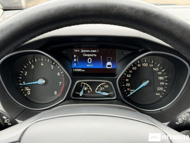 Ford Focus 44 interauto-car