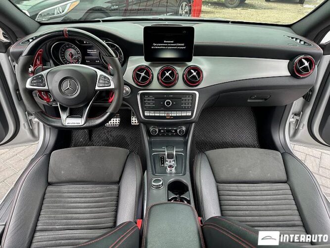 Mercedes CLA 45 AMG 40 interauto-car