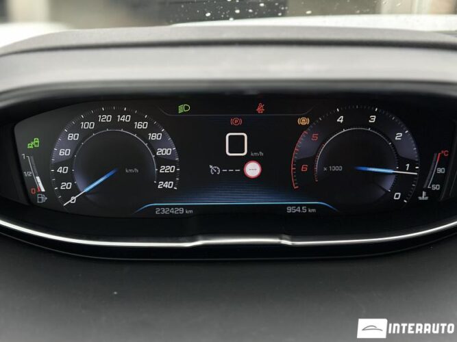 Peugeot 3008 40 interauto-car