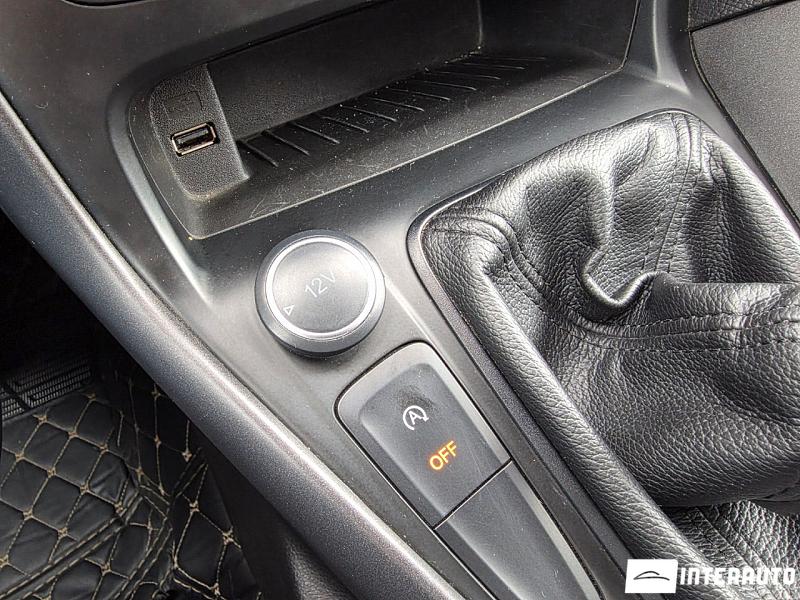 Ford Focus 23 automobil-interauto