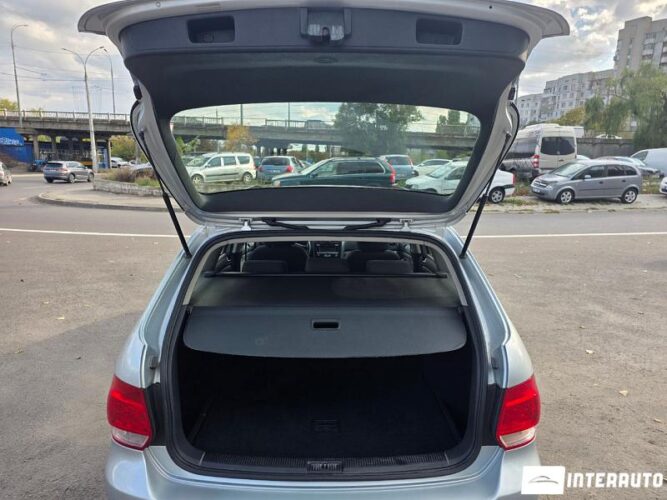 Volkswagen Golf 32 interauto-car