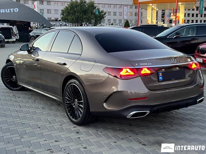 Mercedes E 300de 36 mercedes E 300de 2024