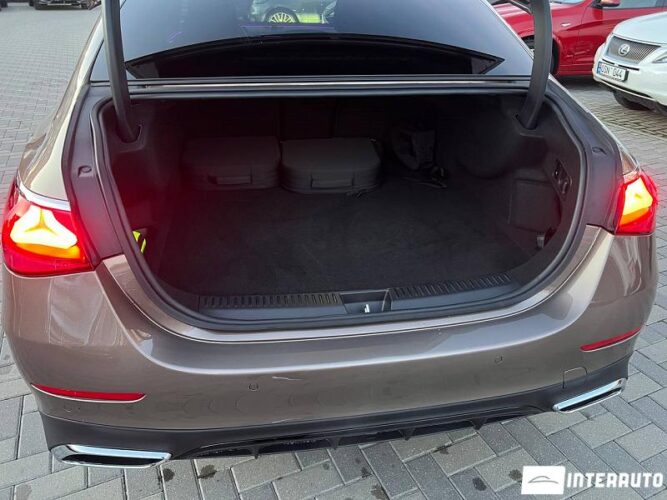 Mercedes E 300de 52 mercedes E 300de 2024