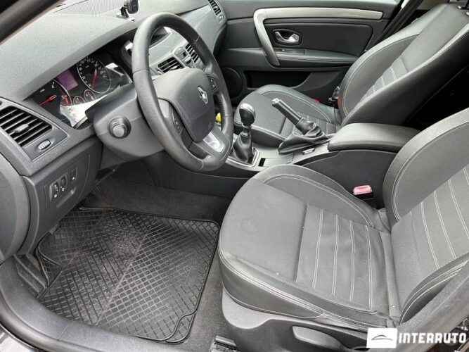Renault Laguna 31 interauto-car