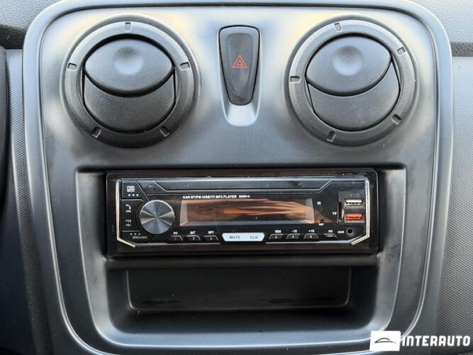 Dacia Logan MCV 35 interauto-car