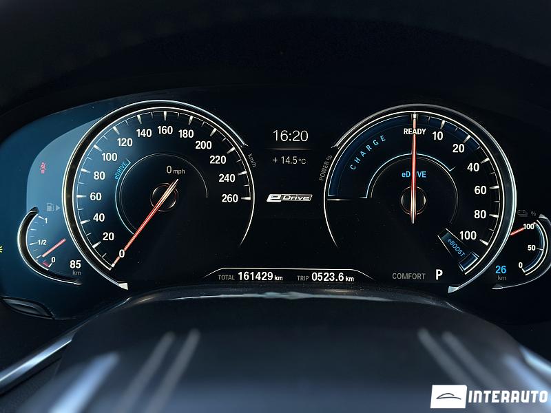 BMW 740e 24 automobil-interauto