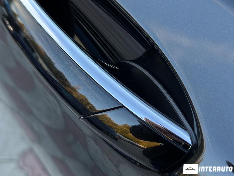 BMW 740e 15 automobil-interauto