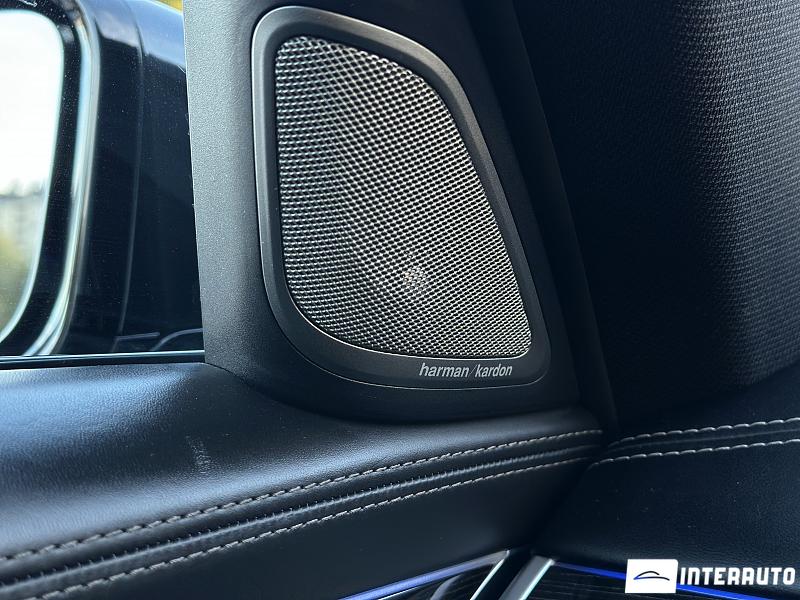 BMW 740e 21 automobil-interauto