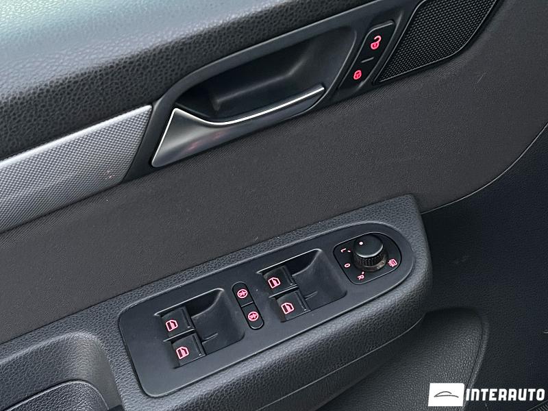 Volkswagen Sharan 17 automobil-interauto
