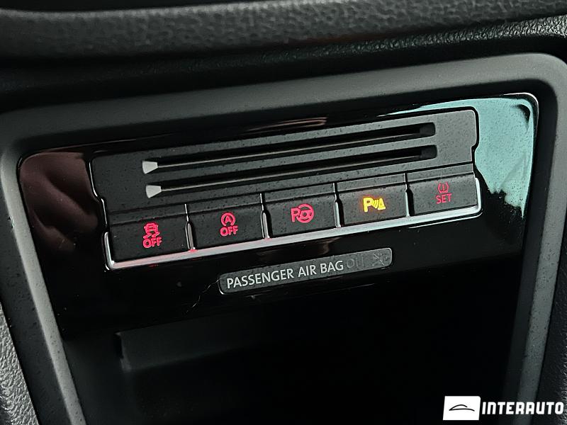 Volkswagen Sharan 25 automobil-interauto