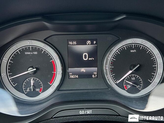 Skoda Karoq 44 interauto-car