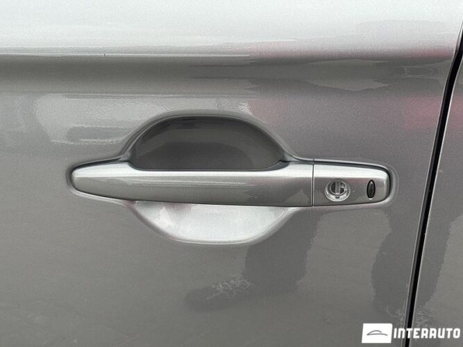 Mitsubishi Outlander 45 interauto-car