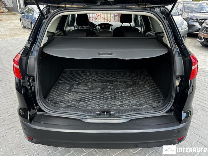 Ford Focus 44 interauto-car