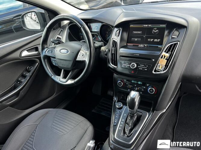 Ford Focus 36 interauto-car