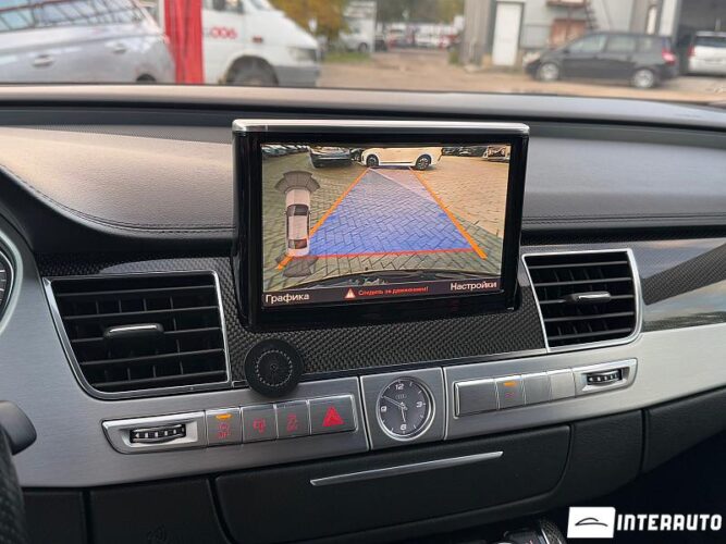 Audi S8 43 interauto-car
