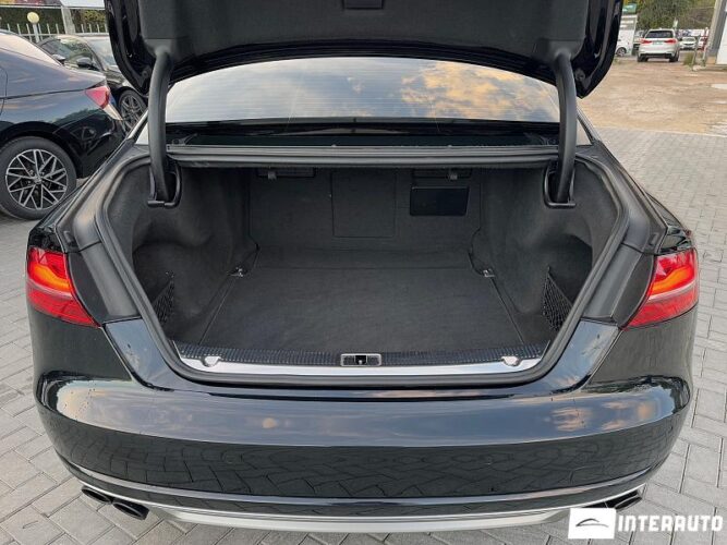 Audi S8 50 interauto-car