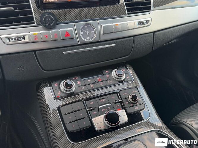 Audi S8 44 interauto-car