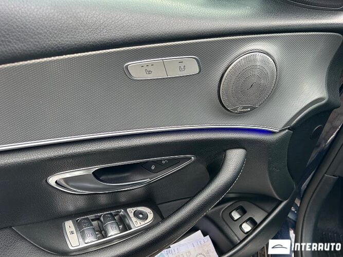 Mercedes E 220 35 interauto-car