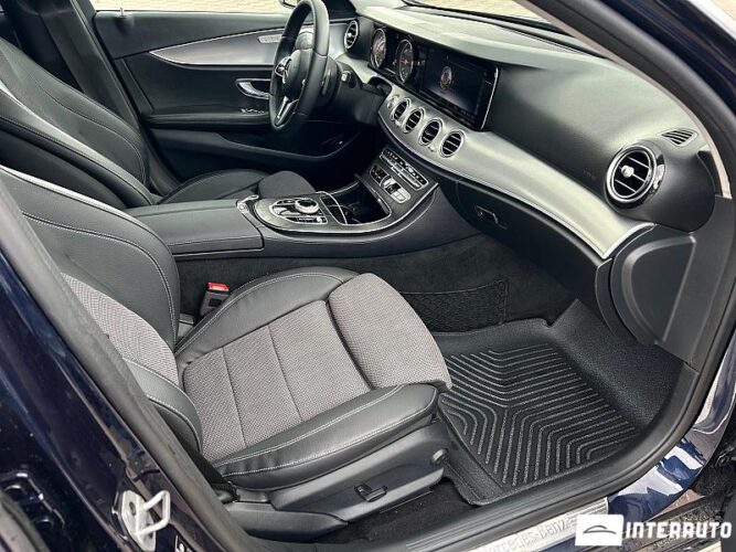 Mercedes E 220 43 interauto-car