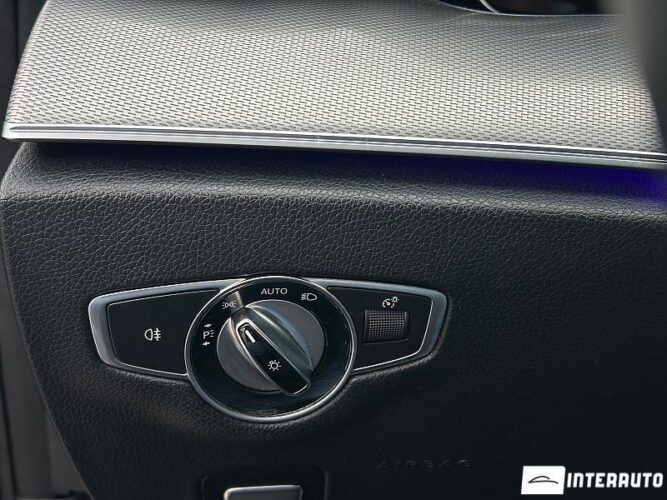Mercedes E 220 37 interauto-car