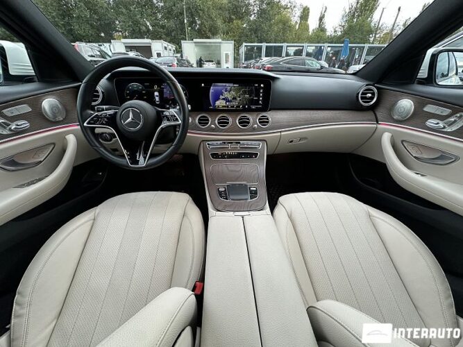 Mercedes E 350 47 interauto-car