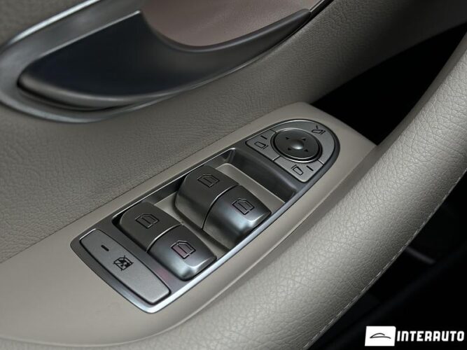 Mercedes E 350 40 interauto-car