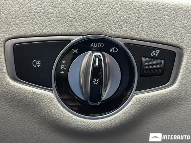 Mercedes E 350 42 interauto-car