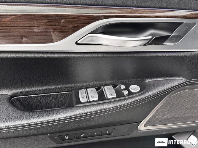 BMW 740 51 interauto-car