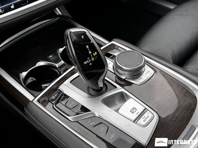 BMW 740 46 interauto-car