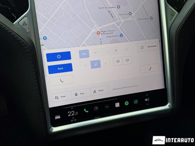 Tesla Model S 39 interauto-car