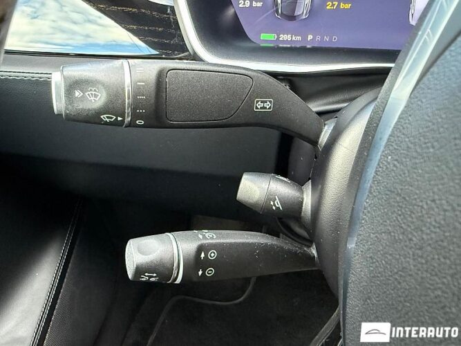 Tesla Model S 40 interauto-car