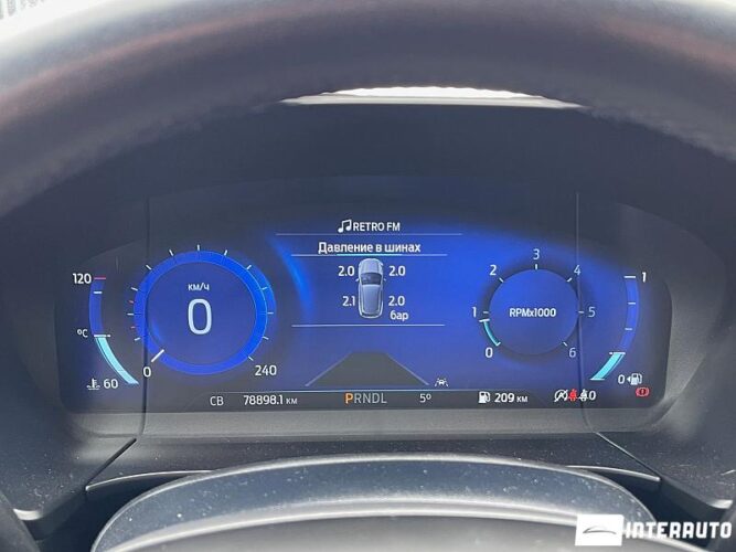 Ford Kuga 38 interauto-car