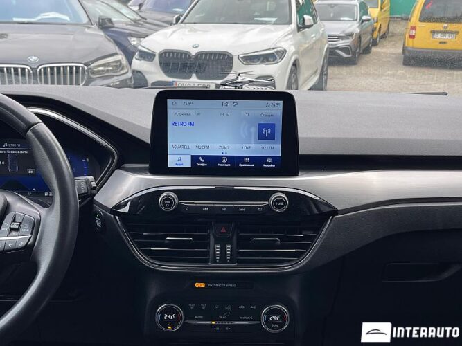 Ford Kuga 39 interauto-car