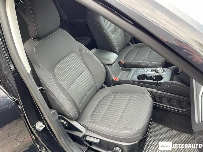 Ford Kuga 47 interauto-car