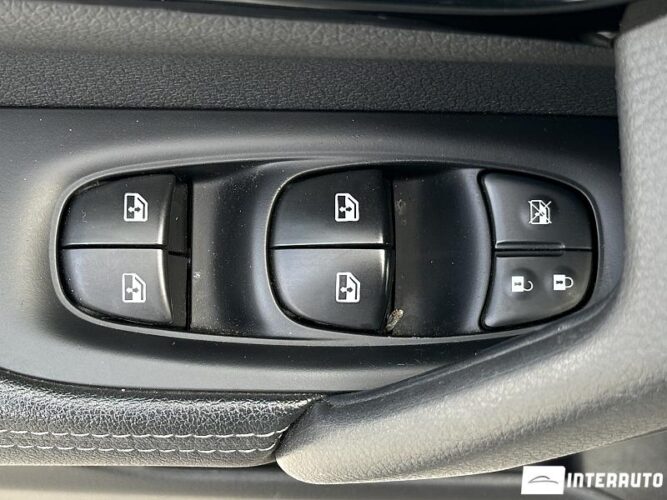 Nissan Qashqai 45 interauto-car