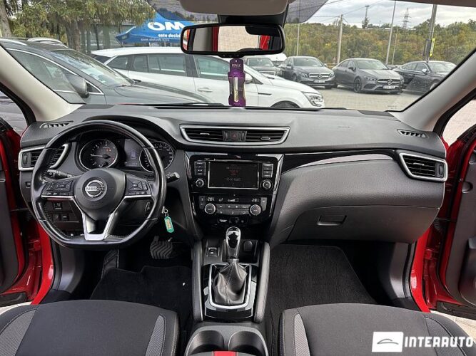 Nissan Qashqai 35 interauto-car