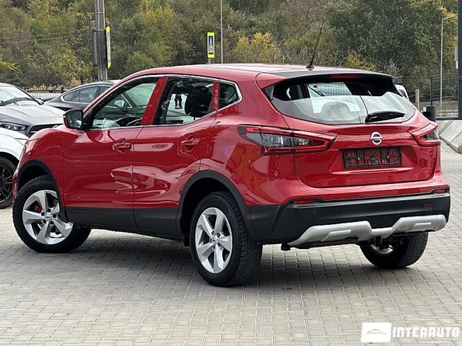 Nissan Qashqai 33 interauto-car