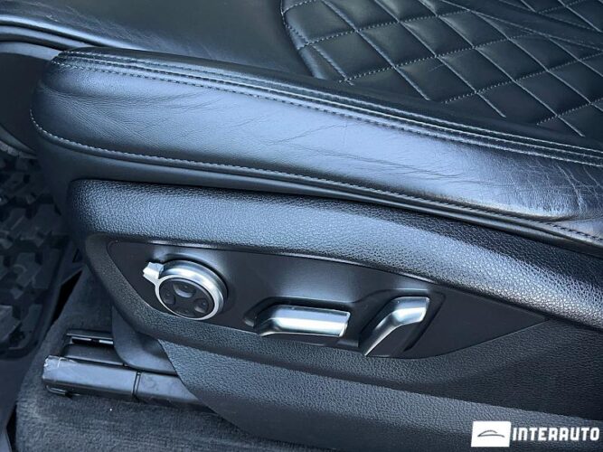 Audi SQ7 47 interauto-car