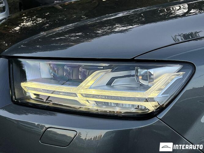 Audi SQ7 43 interauto-car