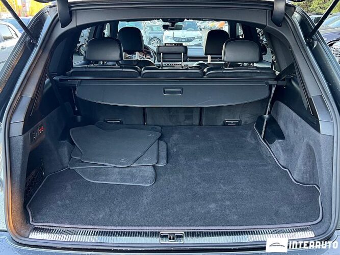 Audi SQ7 64 interauto-car