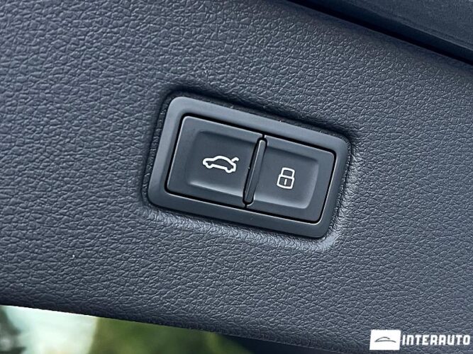 Audi SQ7 65 interauto-car